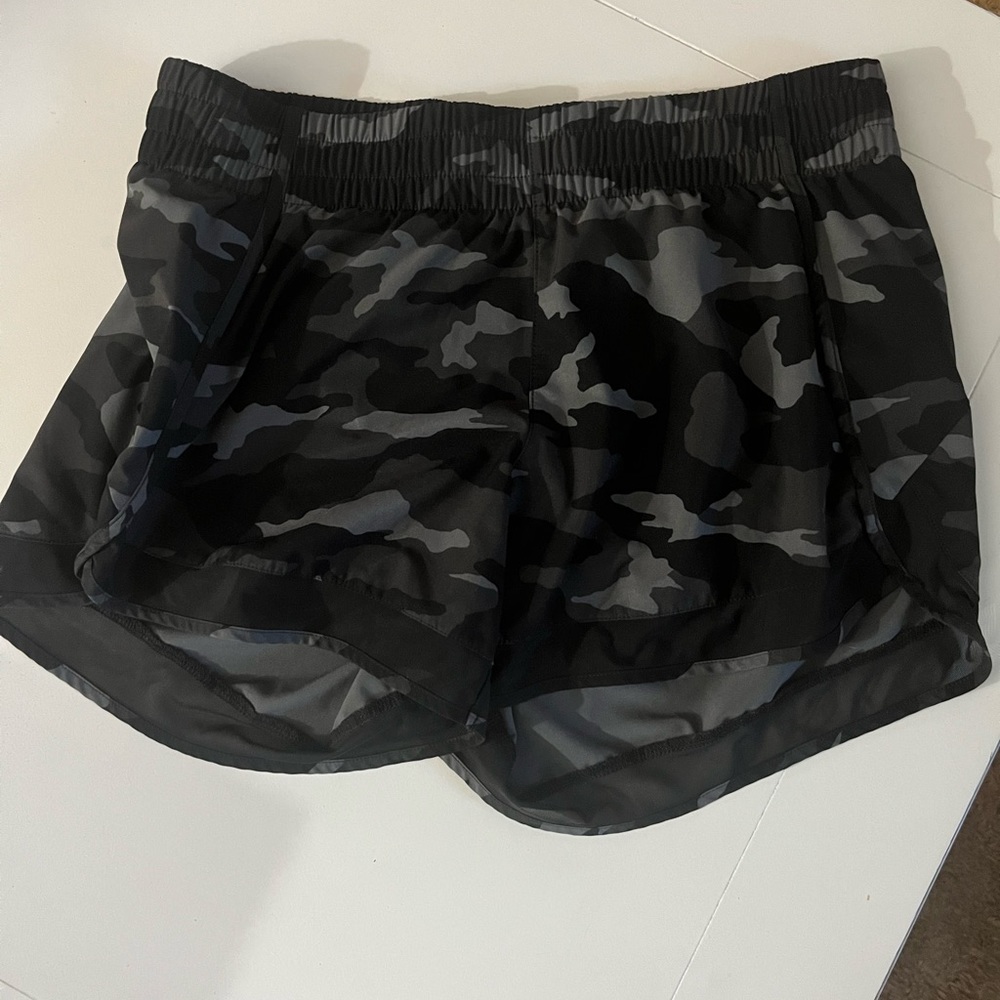 Athleta 4” Mesh Racer Run Short